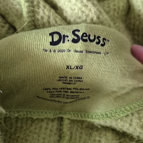 How The Grinch Stole Christmas Dr Seuss Adult Onesie - Picture 5 of 5